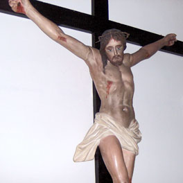 restauro Cristo in gesso